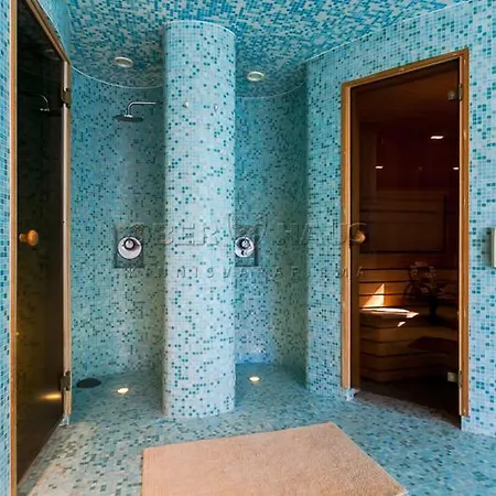 In Near Popular Willa *